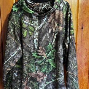 Men’s Mossy Oak camo hoodie with neck gaitor  sweatshirt 2X (50-52)